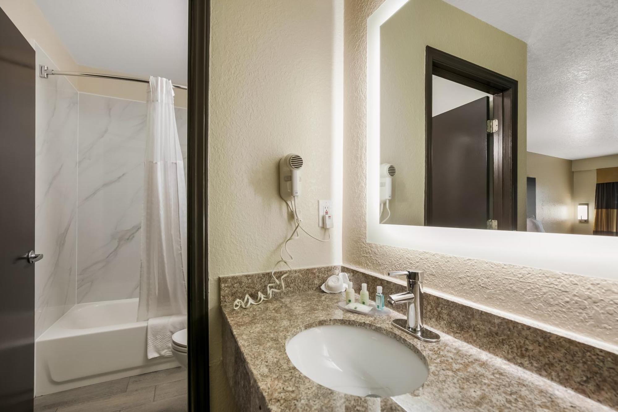 Quality Inn Commerce At I-85 Εξωτερικό φωτογραφία
